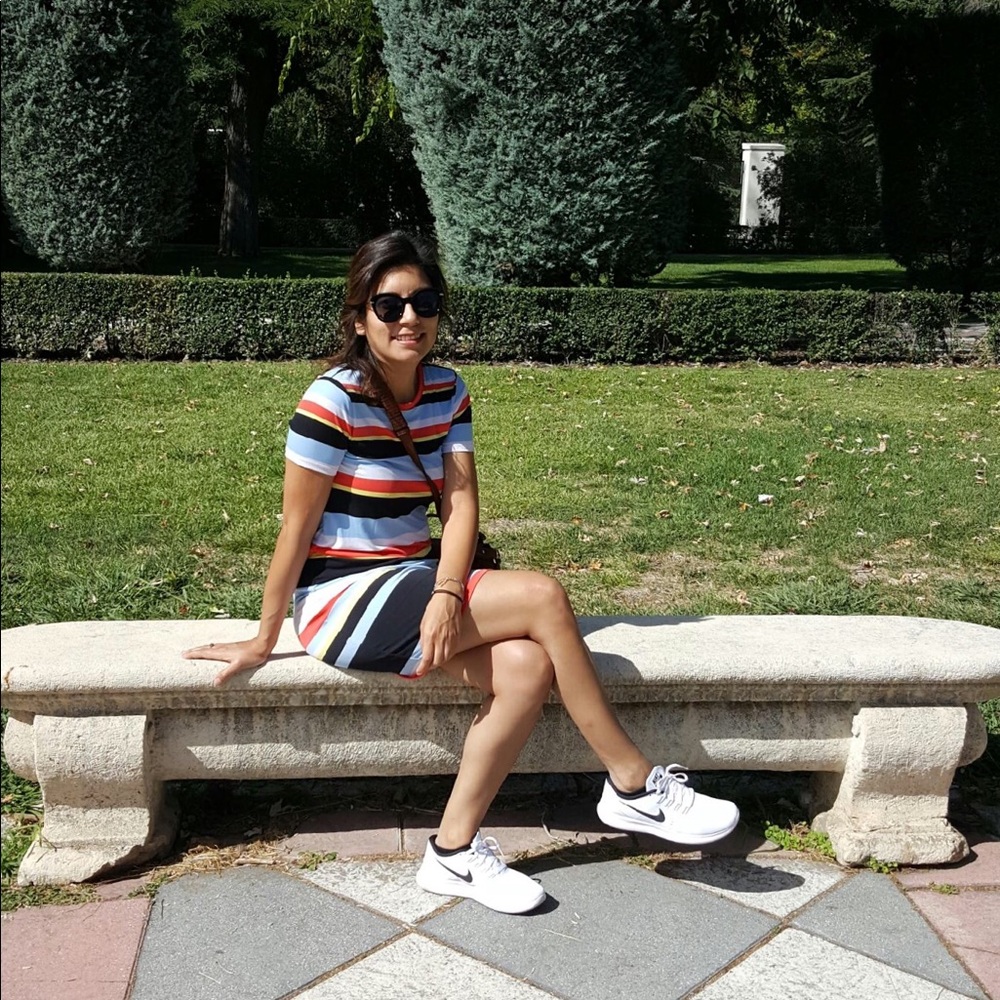 Meet your Posher, Marcela